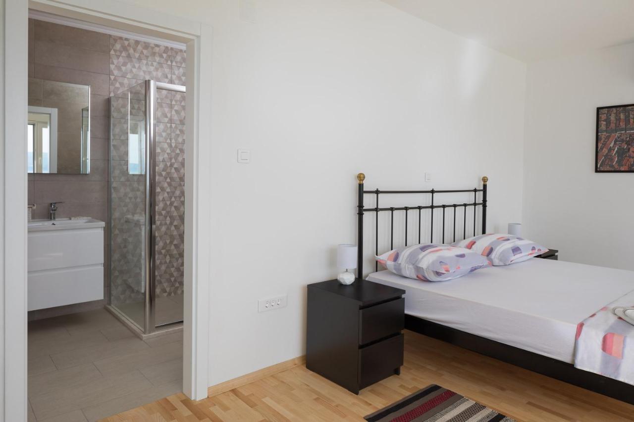 Absolute Beach Villa 오미스 외부 사진